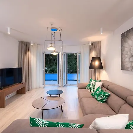 01 Apartman