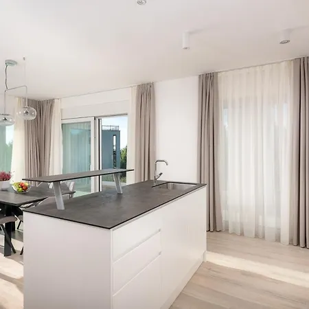 01 Apartment *